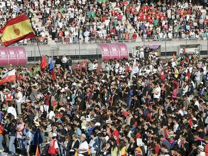 12.000 jóvenes, 48 obispos y 130 copones
