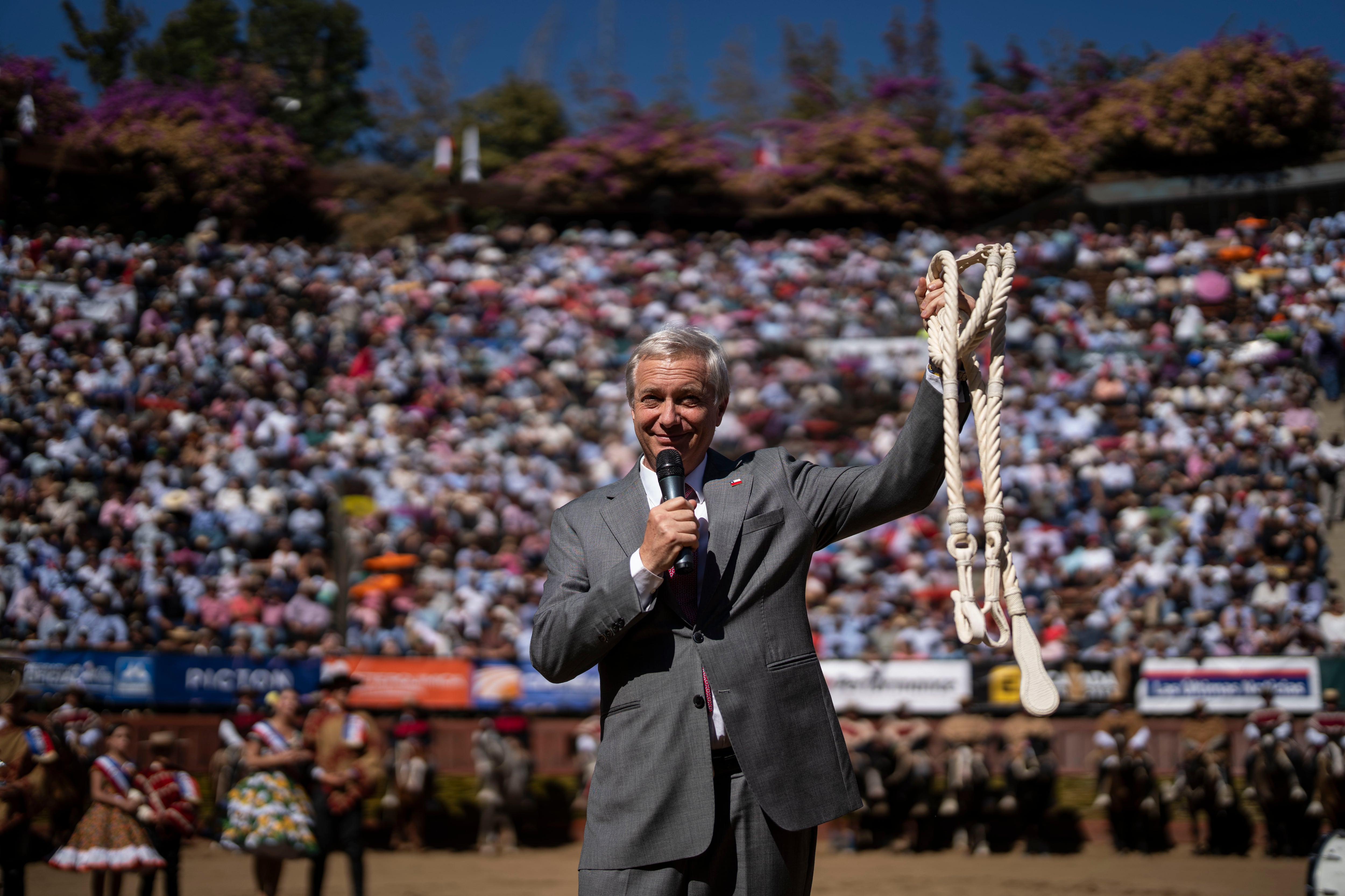 Kast y el rodeo: Ayúdeme usted, compadre