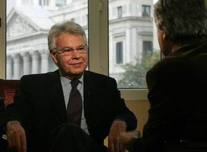 Felipe González en la entrevista con Iñaki Gabilondo.
