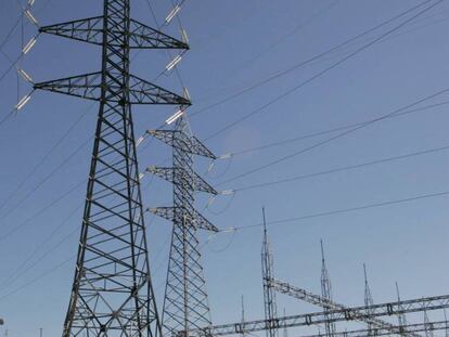 El retraso imperdonable en la regulación, acceso y conexión a redes eléctricas