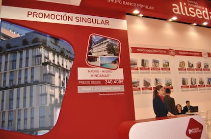 Stand de Aliseda en una feria inmobiliaria. 