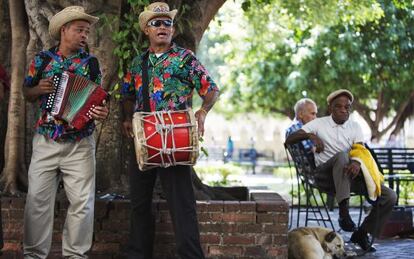 Músicos en una plaza de la Zona Colonial de Santo Domingo (República Dominicana).