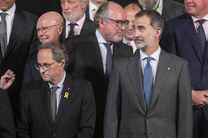 El Rey Felipe VI, junto a Quim Torra, en el Salon del Automovil de Barcelona el pasado mayo.