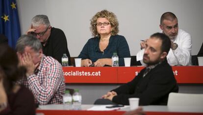 La exconsejera Marina Geli, en el centro de la fotografía, en un momento de consejo nacional.