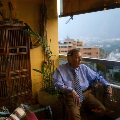 Edmundo González Urrutia, candidato presidencial opositor en Venezuela, en su residencia en Caracas en la tarde del jueves.