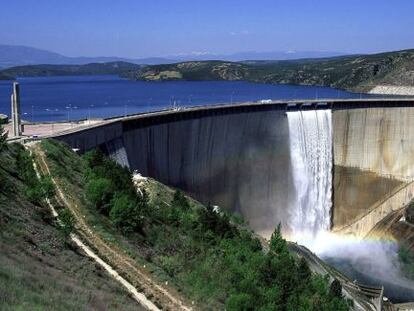 Presa de El Atazar en Madrid. 