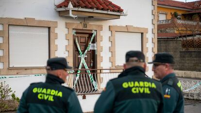 La casa donde vivían madre e hijo en la localidad cántabra de Hinojedo, en el municipio de Suances.