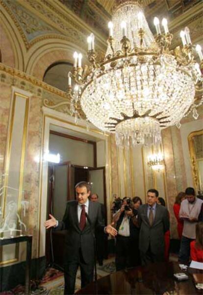 El presidente José Luis Rodríguez Zapatero, en el Congreso.