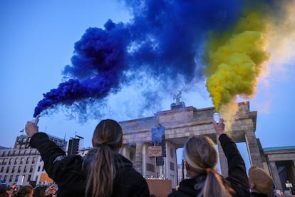 Participantes en una marcha en solidaridad con Ucrania, el 9 de marzo en Berlín.