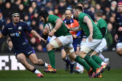 Sean O´Brien ataca durante el partido de Irlanda contra Escocia.