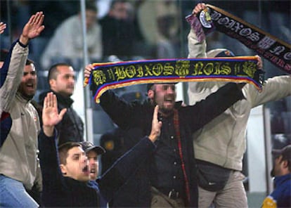 Miembros de los Boixos Nois, durante un partido.