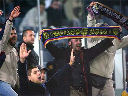 Miembros de los Boixos Nois, durante un partido.