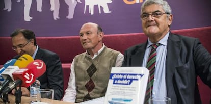 El exlehendakari Juan José Ibarretxe en la presentación de su libro.