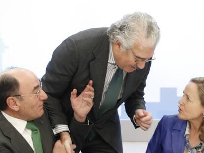 Ignacio Sánchez Galán, presidente de Iberdrola, José Bogas, consejero delegado de Endesa y Nadia Calviñó, ministra de Economía, hoy en la segunda y última jornada 'del Spain Investors Day' en Madrid.