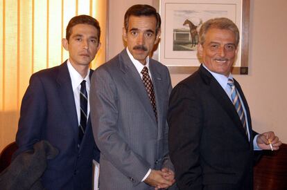 Imagen de la teleserie " Cuéntame cómo pasó ", junto al actor Imanol Arias.