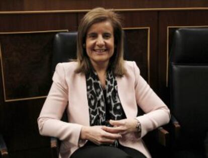 F&aacute;tima B&aacute;&ntilde;ez, a su llegada al hemiciclo del Congreso.