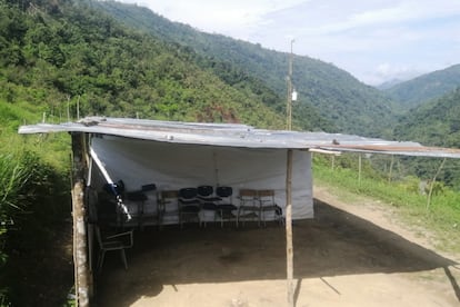 Salón de clases improvisado en Mistrató, Risaralda.