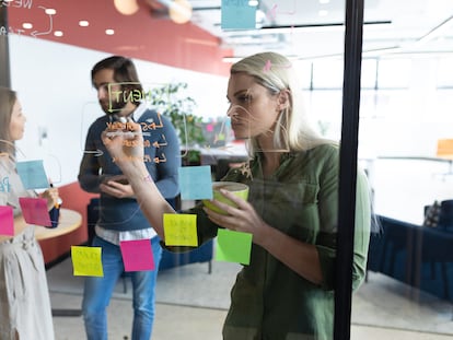 Trabajadores en un 'coworking'.