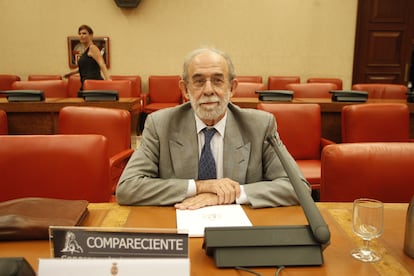 El magistrado del Constitucional Fernando Valdés Dal-Ré, en julio de 2012, en el Congreso de los Diputados.