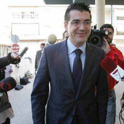 El alcalde de Torre Pacheco (Murcia), Daniel García Madrid, ha sido hoy detenido por presunta corrupción