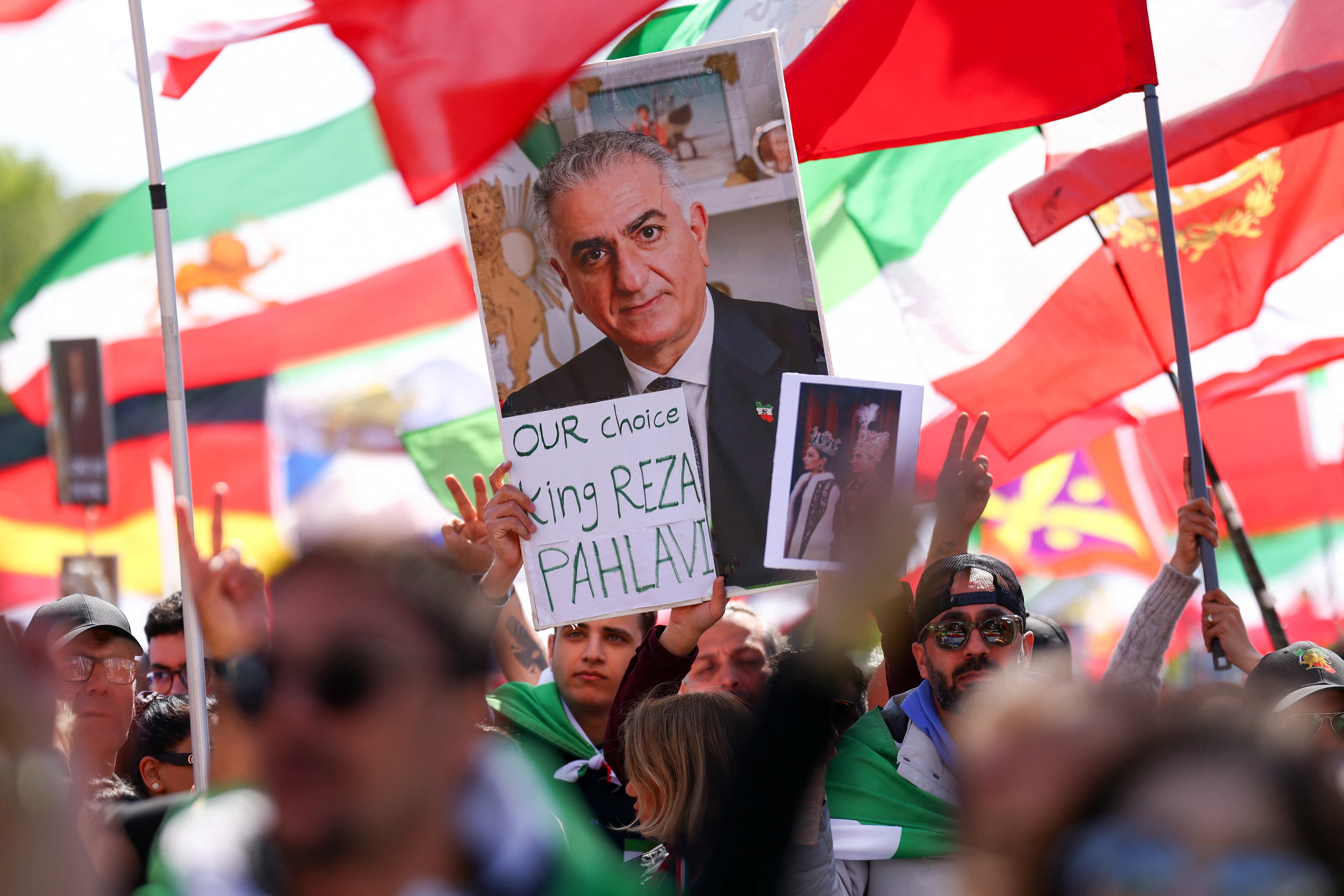 Irán: negociar con asesinos es una mala decisión