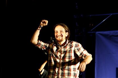 El líder de Podemos, Pablo Iglesias, comparece ante sus simpatizantes para celebrar los resultados electorales.