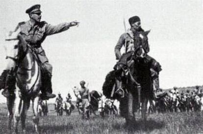 Amedeo Guillet famoso por sus cargas de caballería nocturnas en Etiopía al frente de sus jinetes amhara.