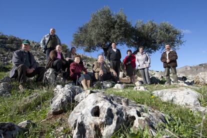 Agricultores de una asociaci&oacute;n de Loja (Granada) que promueve la producci&oacute;n ecol&oacute;gica y la dignidad de la profesi&oacute;n. De los 56 socios, solo ocho tienen menos de 30 a&ntilde;os.