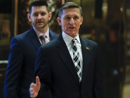 Mike Flynn, em 17 de novembro.