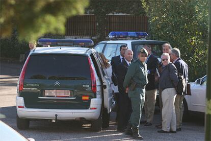 Intervención de la Guardia Civil en el cierre de un pozo ilegal en el club de golf del RACE.