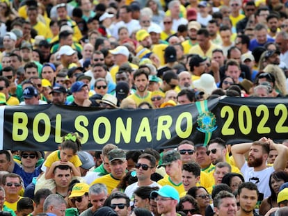 Bolsonaristas frente al Palacio de Planalto este martes en la toma de posesión.