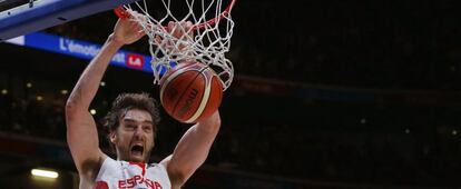 Gasol, durante un partido con la selección española en el Eurobaket de Francia del año pasado.