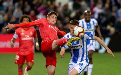 Valverde pugna con Eraso.