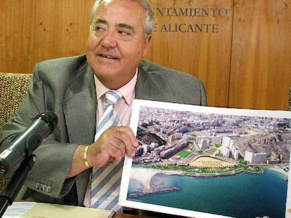 El alcalde de Alicante, Luis Díaz Alperi.