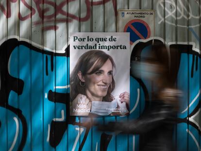 Dvd1049(17/04/21)Carteles electorales de los candidatos a la presidencia de la comunidad de Madrid , Madrid Foto: Víctor Sain z