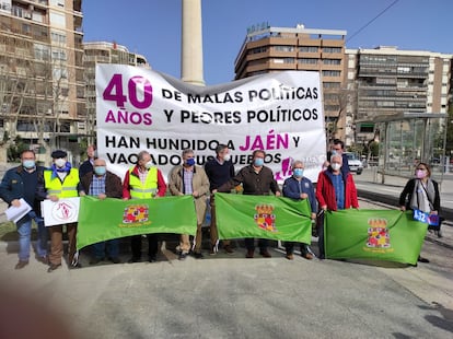 Plataformas ciudadanas convocan una caravana a Despeñaperros contra el "maltrato político" a la provincia