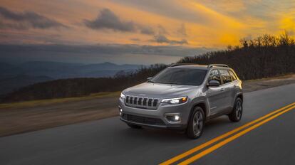 Imagen de un Jeep Cherokee, uno de los modelos que Fiat Chrysler llamará a revisión.