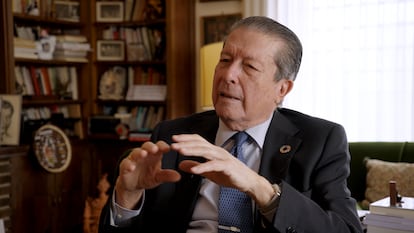 Entrevista póstuma a Mayor Zaragoza: “Sigue la danza de la fuerza en lugar de la danza de la palabra”