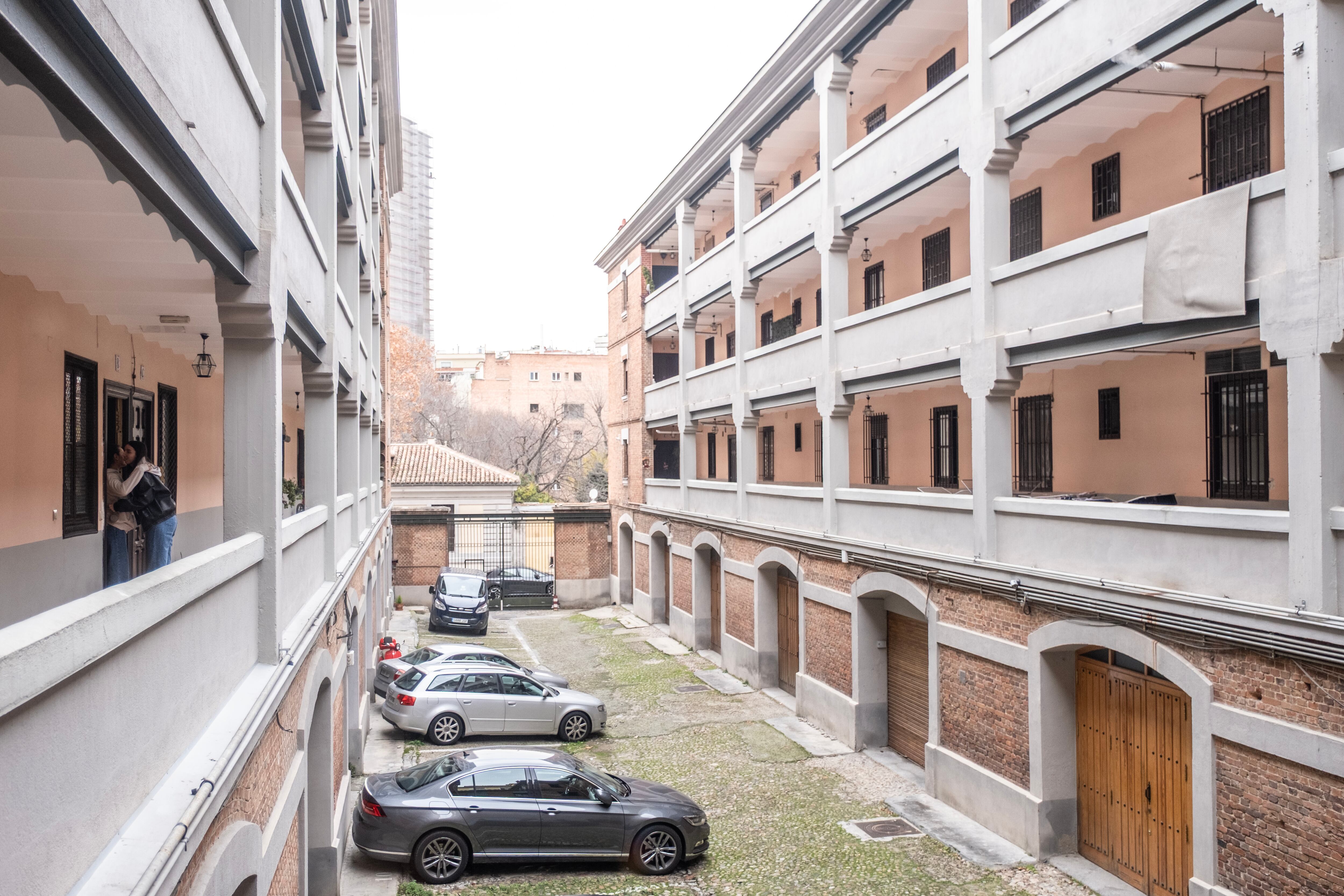 Uno de los edificios de la casa de Alba, con una de las corralas más antiguas de Madrid. 
