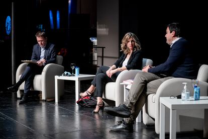 La vicepresidenta segunda y ministra de Trabajo y Economía Social, Yolanda Díaz y el economista Thomas Piketty, en la charla del pasado 14 de enero.