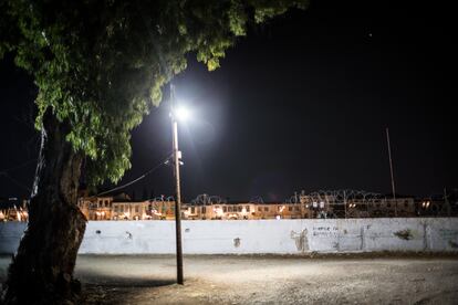 Muro divisorio en Nicosia, cerca del hotel Palace Ledra, a pocos metros de la zona de Naciones Unidas que separa la parte sur de la ciudad, administrada por la República de Chipre, del distrito Araba Ahmet, administrado por la República Turca del Norte de Chipre.