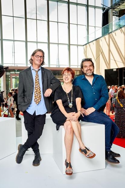Jean-René Dufort, Chantal Lamarre and Mc Gilles, in a photo provided by the Zone 3 production company.