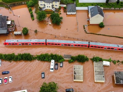 La estación local de Kordel, en el Estado de Renania-Palatinado, Alemania, después de la inundación tras el desborde del río Kyll, el 15 de julio de 2021.
