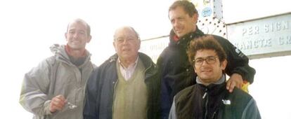 Jordi Pujol con sus hijos Pere (izquierda), Jordi y Oriol (con gafas).