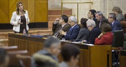 Susana D&iacute;az responde al portavoz de IU, Jos&eacute; Antonio Castro. 