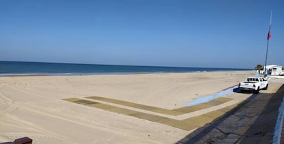 La playa de Matalascañas se prepara para su reapertura.