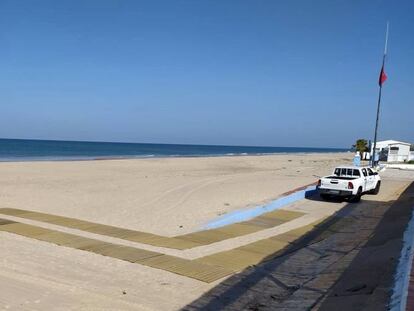 La playa de Matalascañas se prepara para su reapertura.
