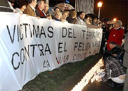 Manifestantes contra Medem