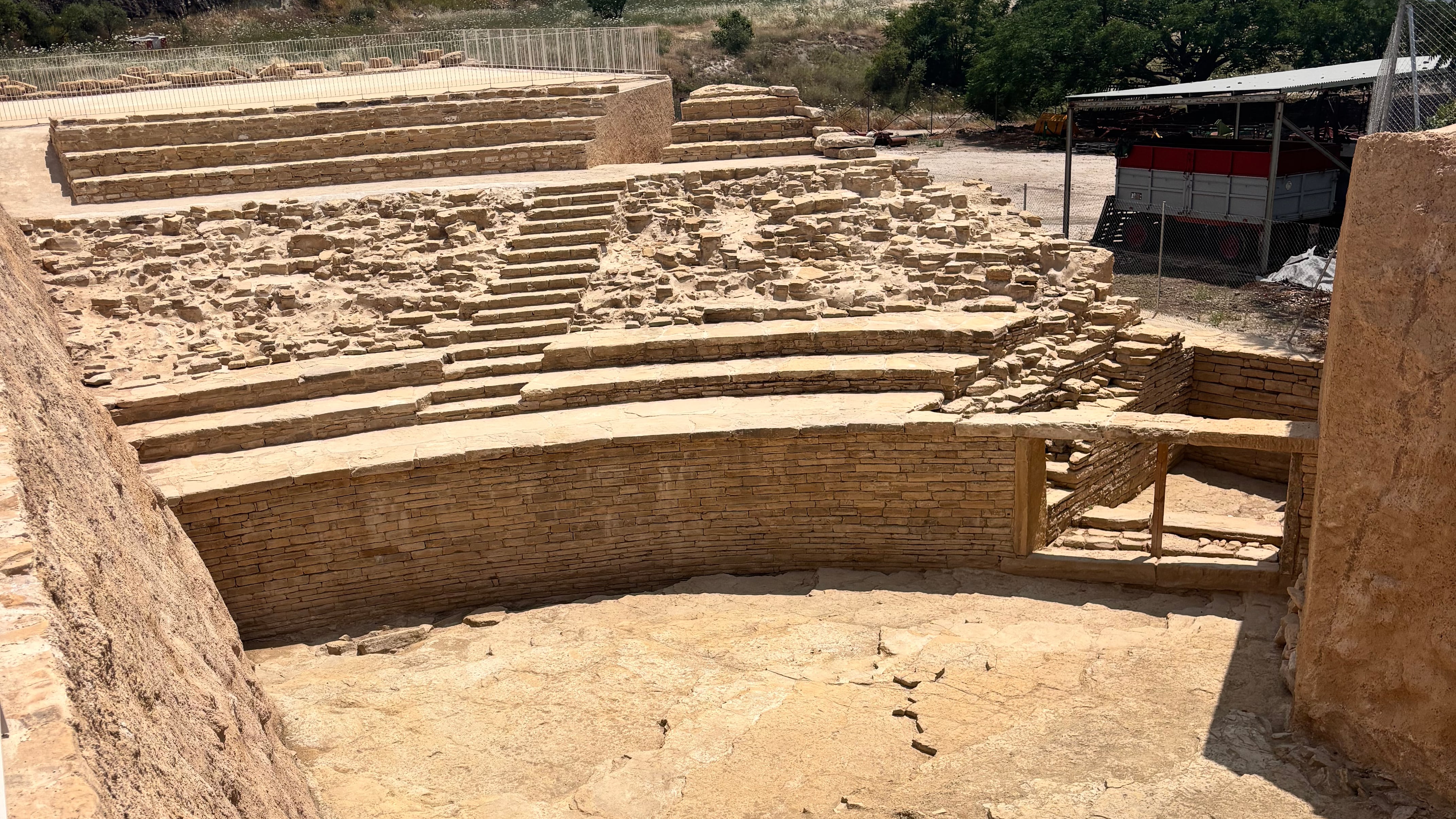 El anfiteatro romano de Porcuna.