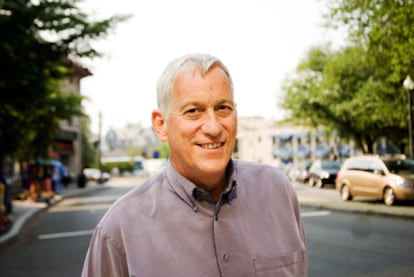 Walter Isaacson.